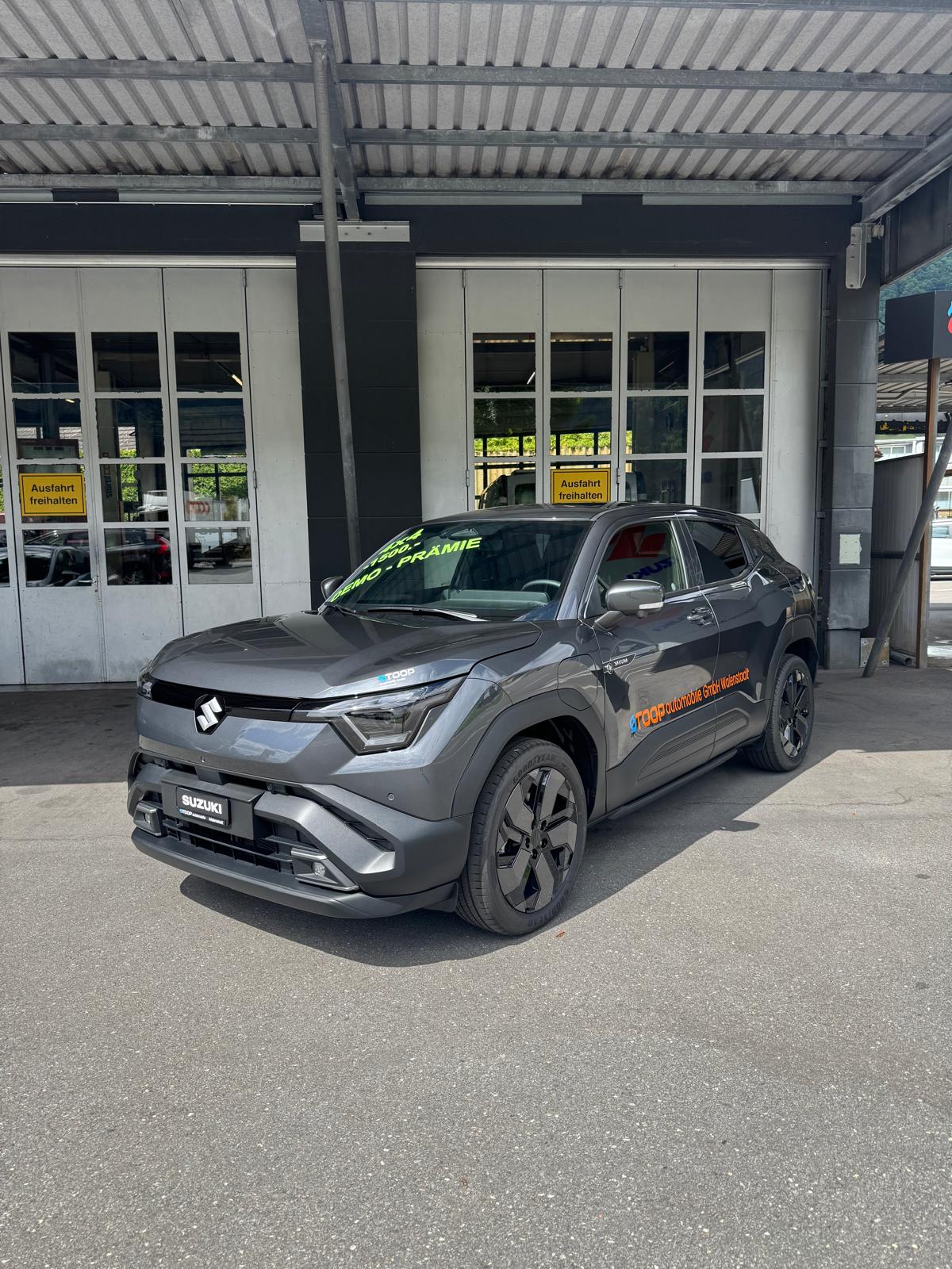 e Vitara Sakura Top 4x4